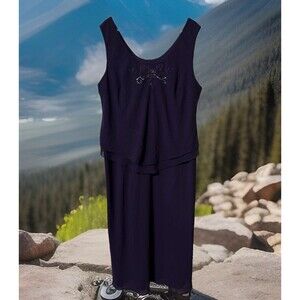 Studio 1 Sleeveless Purple Formal Gown Lined Women's Size 16 Sequins and Beads